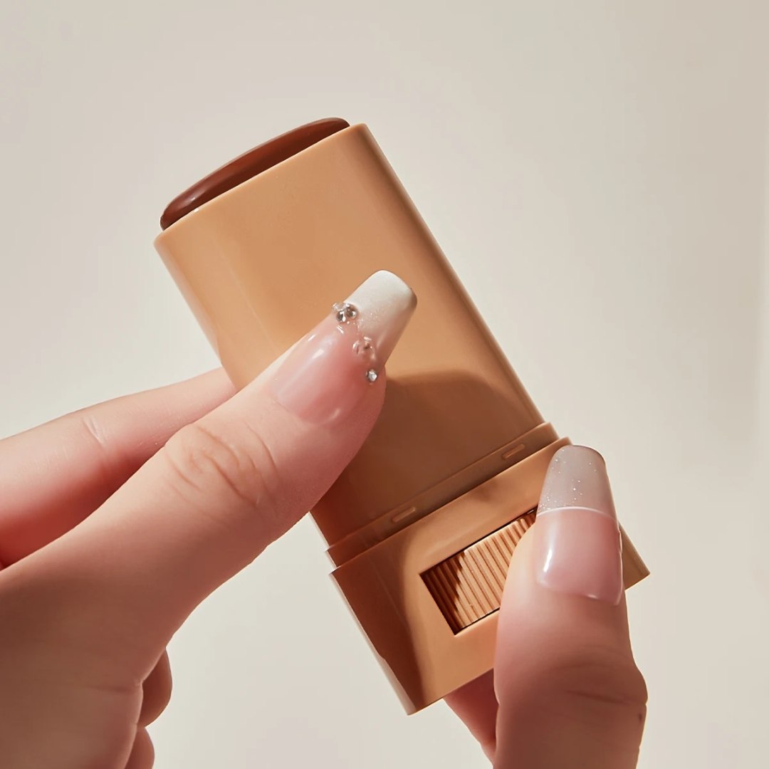 ELYNA™ — Stick Fond de Teint Waterproof Anti-Transpiration | Tenue 24h